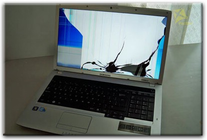 замена матрицы на ноутбуке Samsung в Сургуте